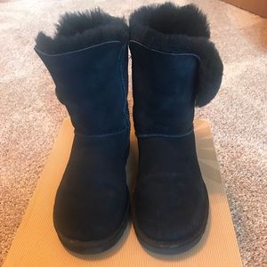UGG Bailey button boot
